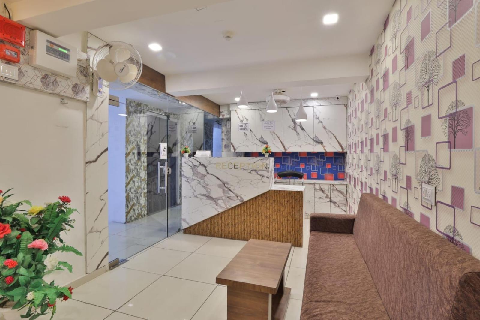 Hotel Rest Inn Gandhinagar Dış mekan fotoğraf
